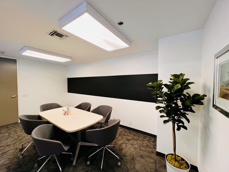 More Photos Of 10549-10555 Jefferson Blvd, Culver City Unknown For Lease