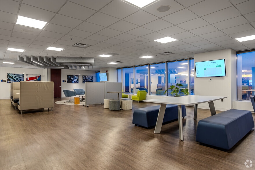 More Photos Of 180 E Broad St, Columbus Office For Sale