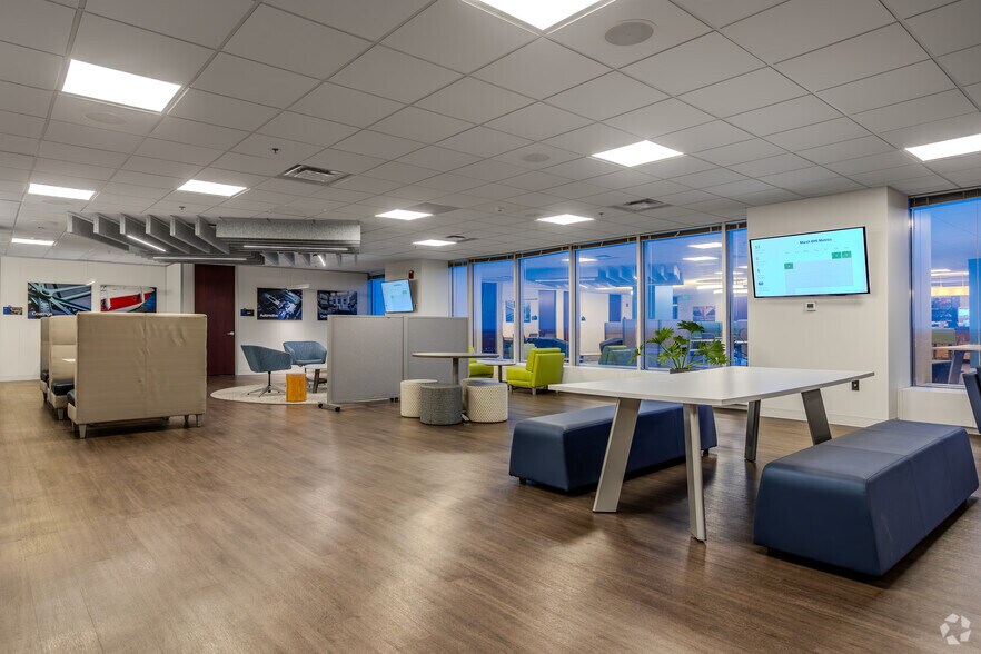 More Photos Of 180 E Broad St, Columbus Office For Lease