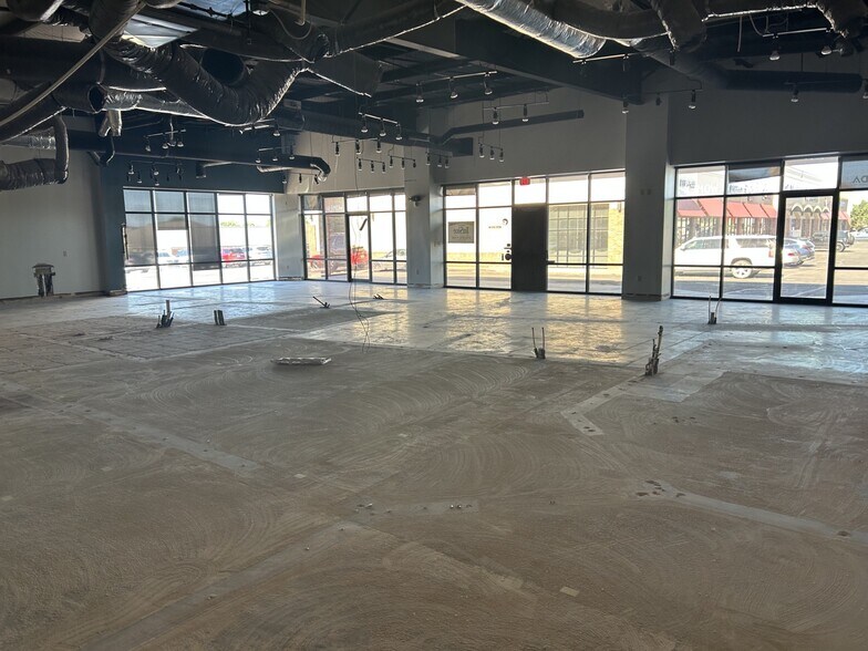 More Photos Of 1821-1861 E Madison Ave, Derby Unknown For Lease