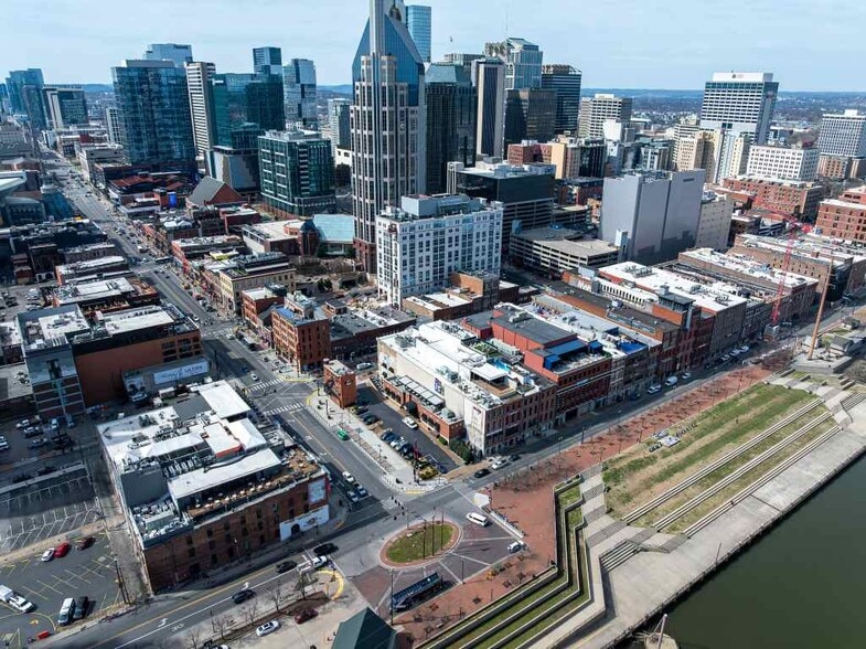 More Photos Of 111 Broadway, Nashville General Retail For Lease