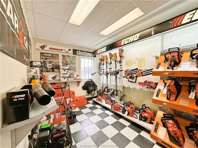 More Photos Of 560 Notre Dame Ave, Sudbury Distribution For Lease