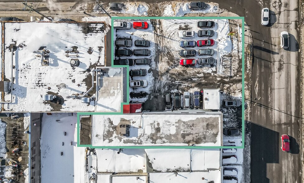 More Photos Of 3812 Rue Jarry E, Montréal Auto Repair For Sale