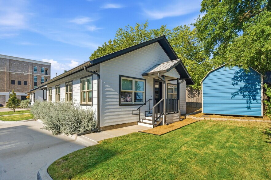More Photos Of 7274 Elm St, Frisco Office For Sale
