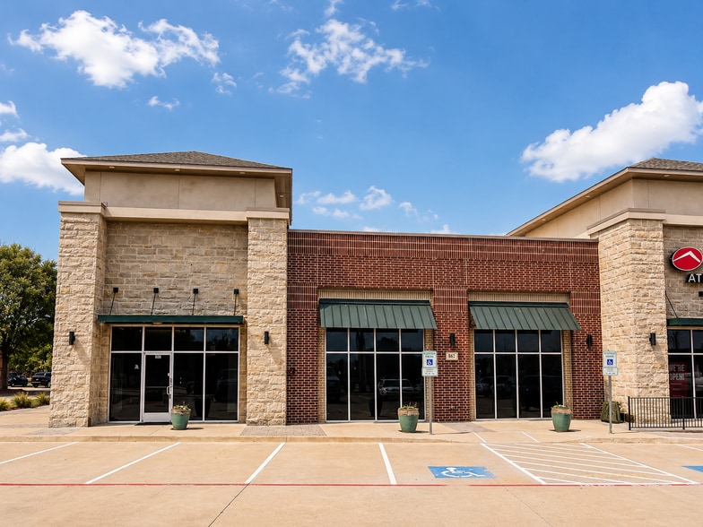 More Photos Of 861 N Tarrant Pky, Keller Storefront Retail Office For Lease