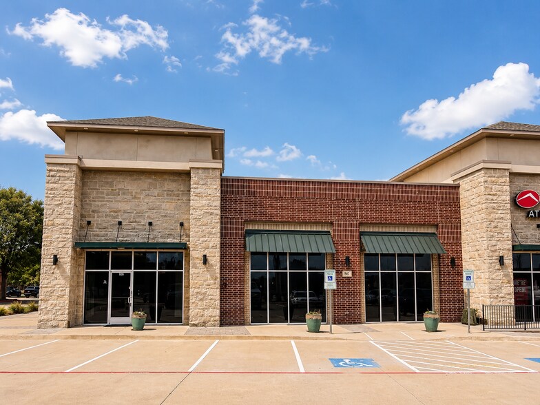 More Photos Of 861 N Tarrant Pky, Keller Storefront Retail Office For Lease