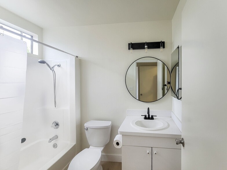 More Photos Of 111 Stanford Ave, Fullerton Apartments For Sale