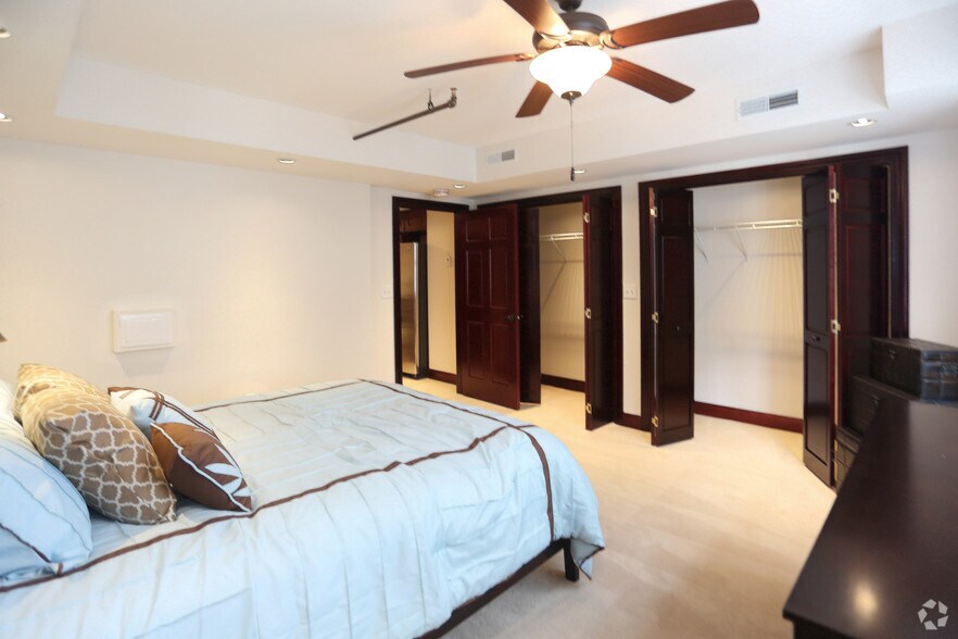 More Photos Of 1014-1024 Locust St, Saint Louis Apartments For Sale