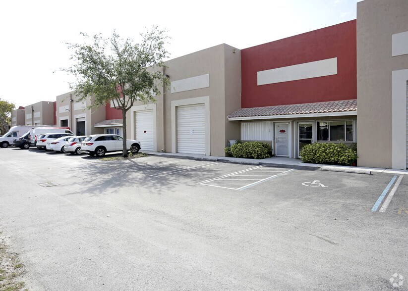 More Photos Of 12355 SW 129th Ct, Miami Warehouse For Lease