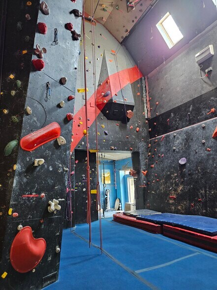 More Photos Of 47 Broadway, Dover Freestanding For Sale