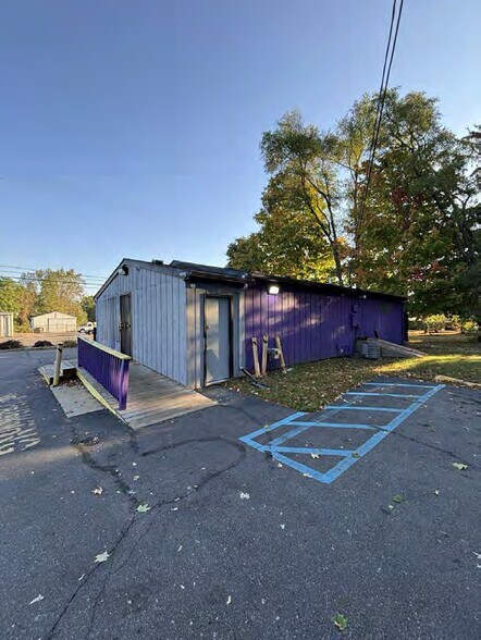 More Photos Of 3141 Page Ave, Jackson Storefront For Sale