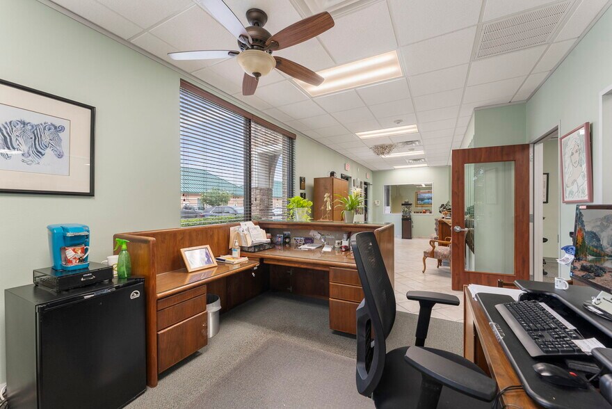 More Photos Of 1125 Cypress Station Dr, Houston Medical For Sale