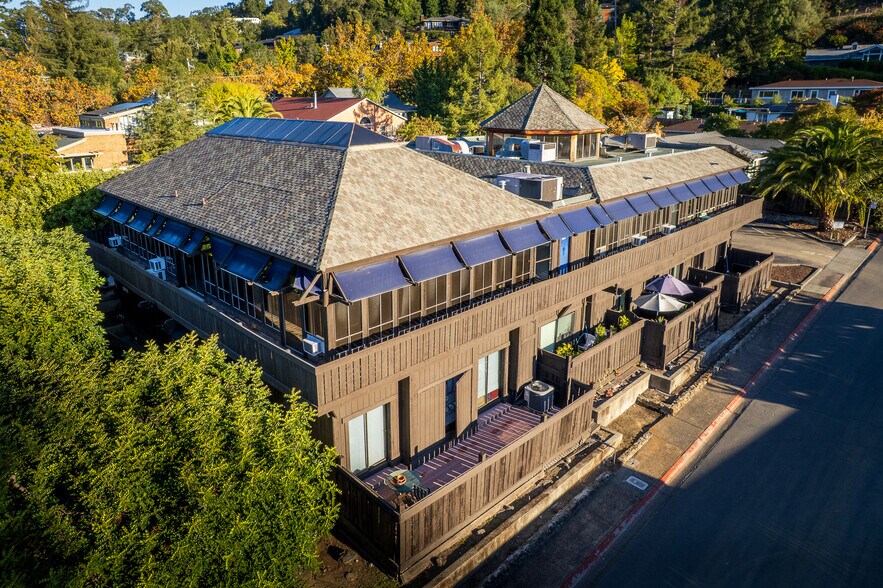 More Photos Of 1036 Sir Francis Drake Blvd, Kentfield Office For Lease