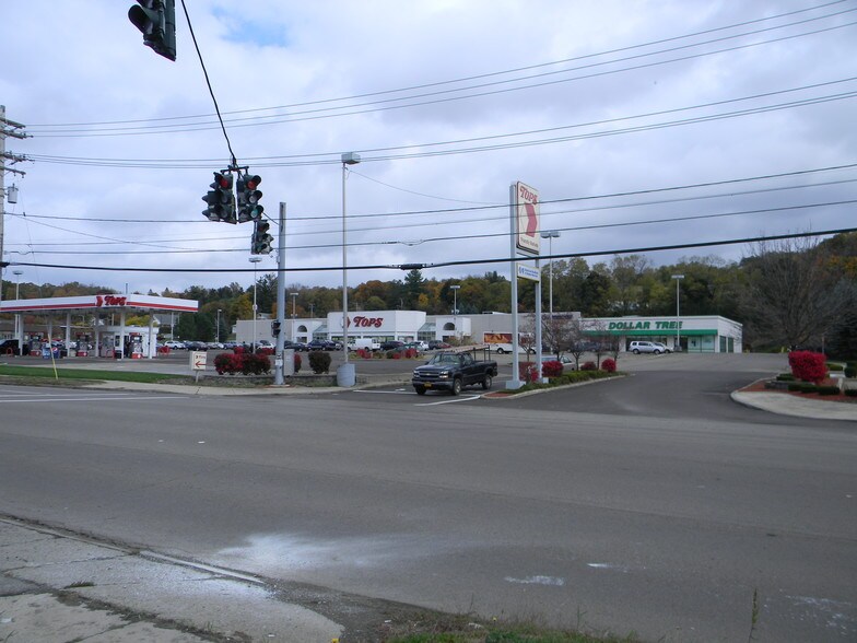 More Photos Of 1800 Washington St, Jamestown Unknown For Lease