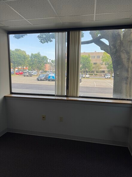 More Photos Of 100 Everett Ave, Chelsea Medical For Lease