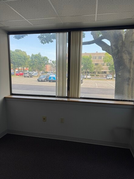 More Photos Of 100 Everett Ave, Chelsea Medical For Lease