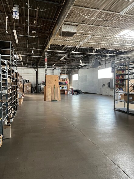 More Photos Of 2415 Braga Dr, Broadview Manufacturing For Sale
