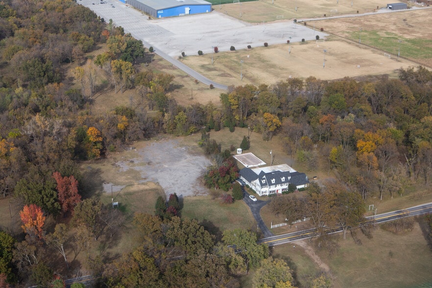 More Photos Of 1 W 81st St, Tulsa Lodge Meeting Hall For Sale