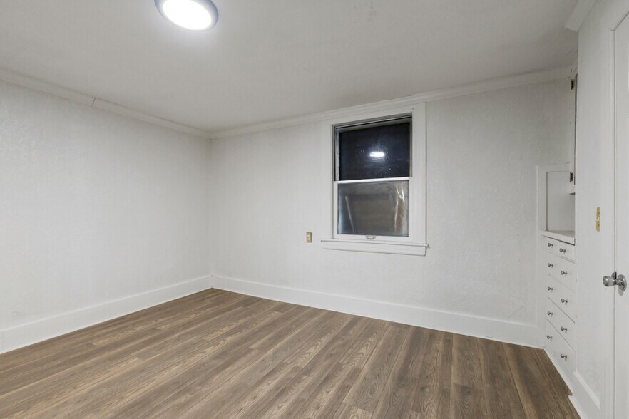 More Photos Of 617 Main St, Klamath Falls Storefront Retail Residential For Sale