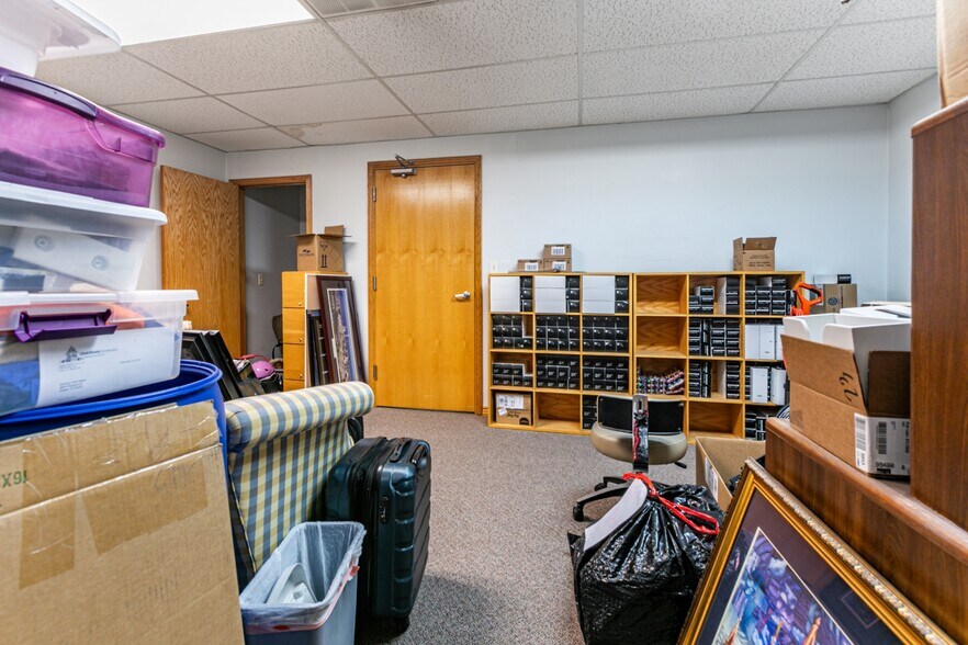 More Photos Of 9853 S 700 E, Sandy Office For Lease