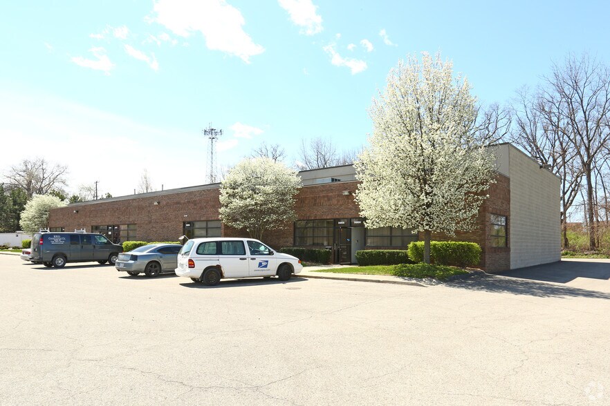 More Photos Of 34900-34914 Forest St, Wayne Warehouse For Lease