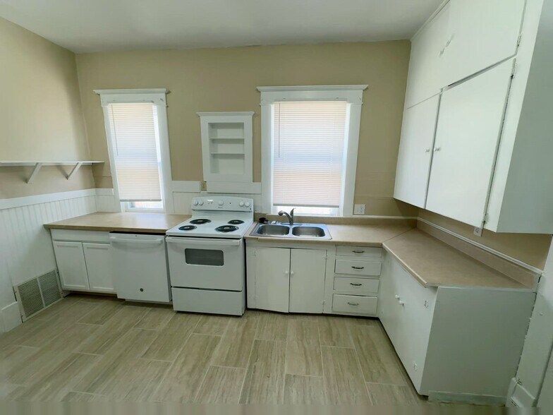 More Photos Of 204 W 15th St, Pueblo Apartments For Sale