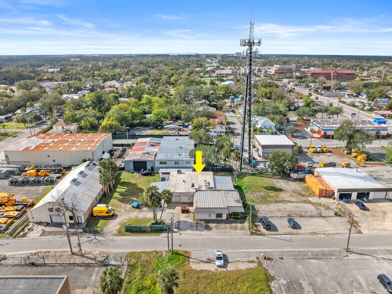 More Photos Of 130 S Charles St, Daytona Beach Warehouse For Sale