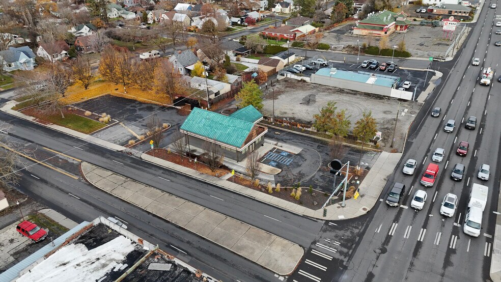 More Photos Of 2703 N Division St, Spokane Freestanding For Sale