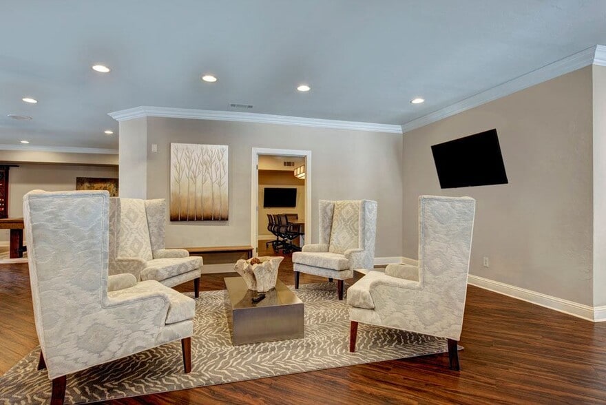 More Photos Of 301-409 N Walker Ave, Oklahoma City Apartments For Lease
