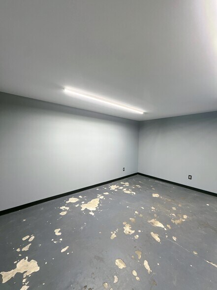More Photos Of 4127 Weslow St, Houston Industrial For Lease