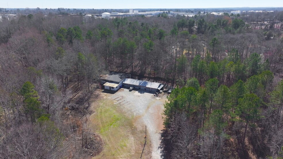 More Photos Of 2940 S Pine St, Spartanburg Auto Salvage Facility For Sale