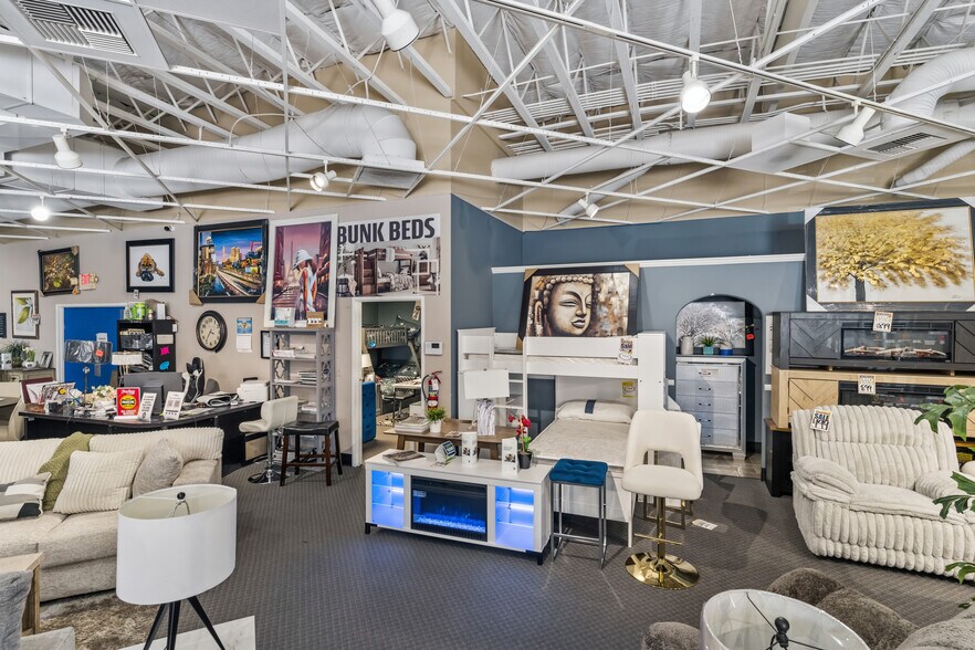More Photos Of , Las Vegas General Retail For Sale