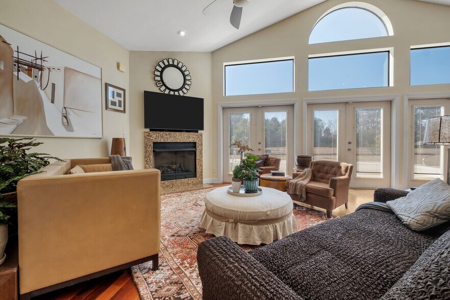 More Photos Of , Quincy Unknown For Sale