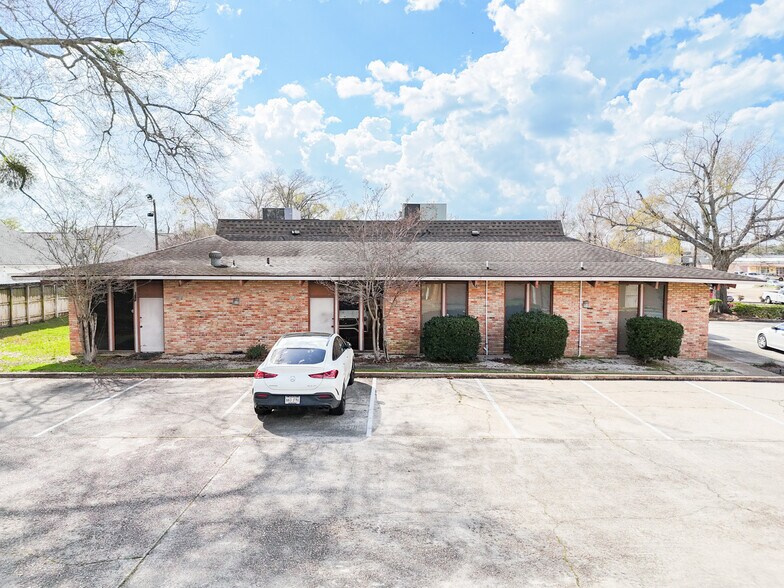 More Photos Of 4750 North Blvd, Baton Rouge Medical For Sale