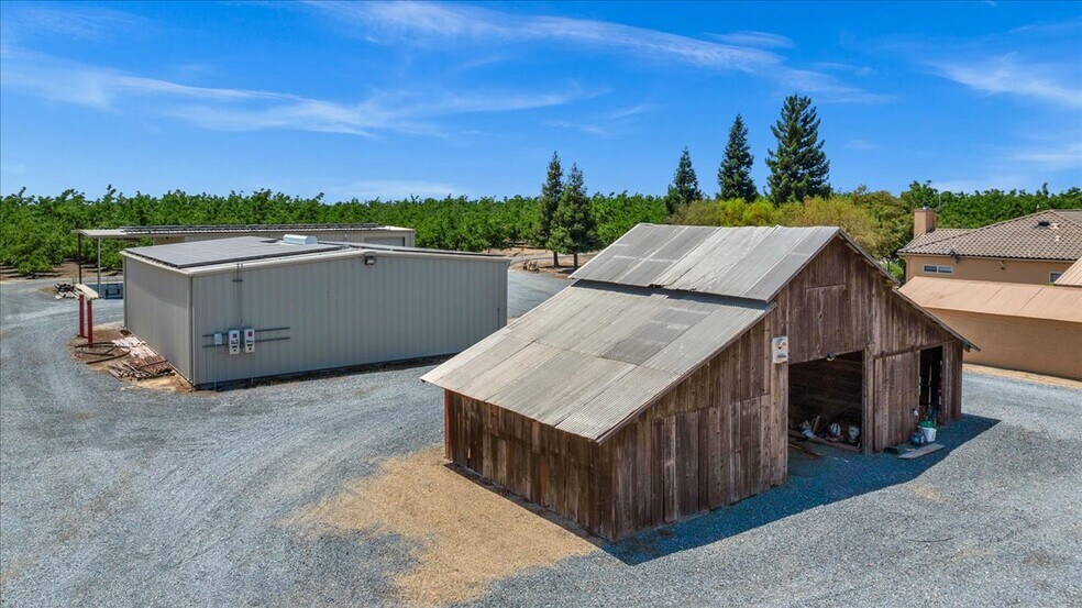 More Photos Of 13715 E Nebraska Ave, Kingsburg Land For Sale