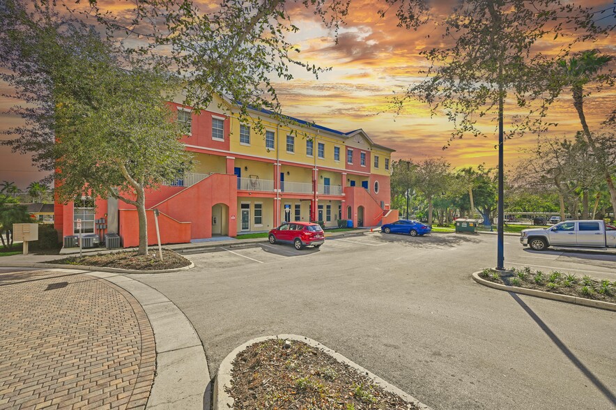 More Photos Of 2741-2747 First St, Fort Myers Apartments For Sale