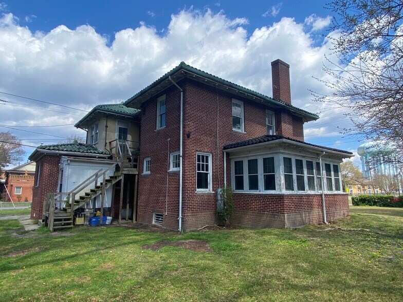 More Photos Of 3822 Chamberlayne Ave, Richmond Assisted Living For Sale