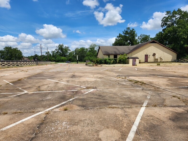 More Photos Of 3333 FM 359 Rd, Richmond Freestanding For Sale