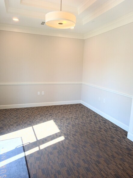 More Photos Of 20008 Champion Forest Dr, Spring Office Residential For Sale