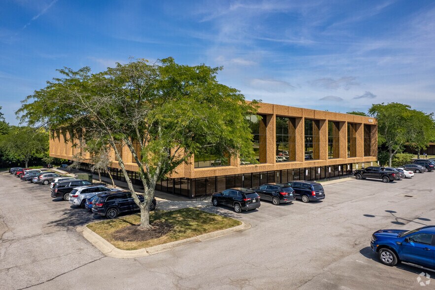 More Photos Of 6797 N High St, Worthington Office For Lease