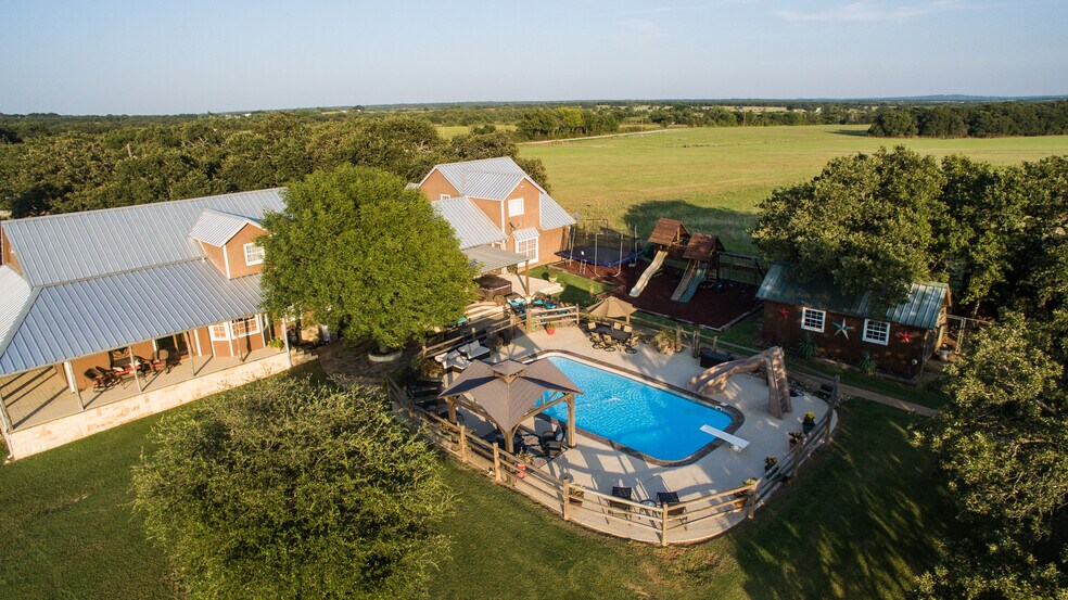 More Photos Of 3112 Sunset School Rd, Sunset Land For Sale