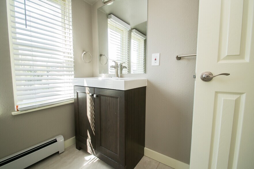 More Photos Of 1806 17th St, Boulder Apartments For Sale