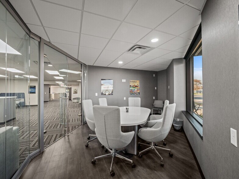 More Photos Of 18000 Mack Ave, Grosse Pointe Park Office Residential For Lease