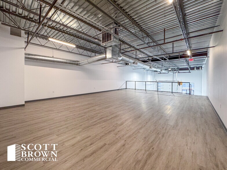 More Photos Of 2601 TX-121, Lewisville Showroom For Sale