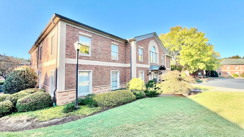 More Photos Of 4080 McGinnis Ferry Rd, Alpharetta Office For Lease