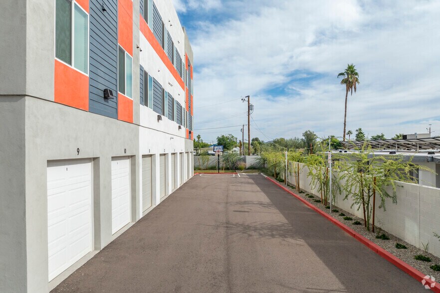 More Photos Of 3021 W Williams Dr, Phoenix Apartments For Sale