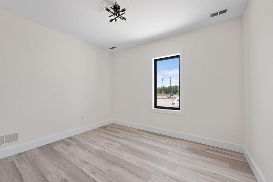 More Photos Of 1295 W Holmden Ave, Cleveland Apartments For Sale
