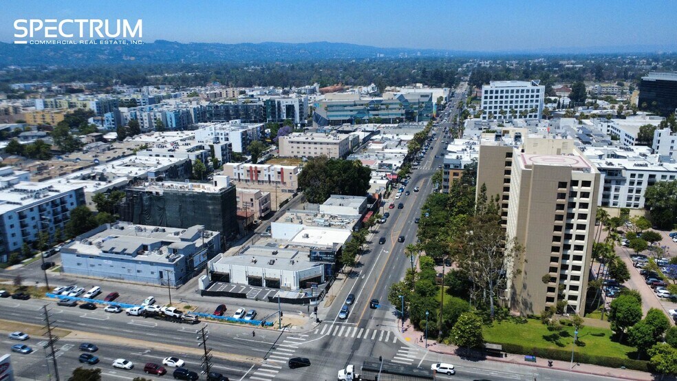 More Photos Of 11002 Magnolia Blvd, North Hollywood General Retail For Sale