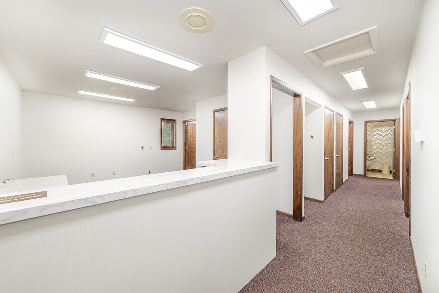 More Photos Of 3150 Hallmark Ct, Saginaw Medical For Sale