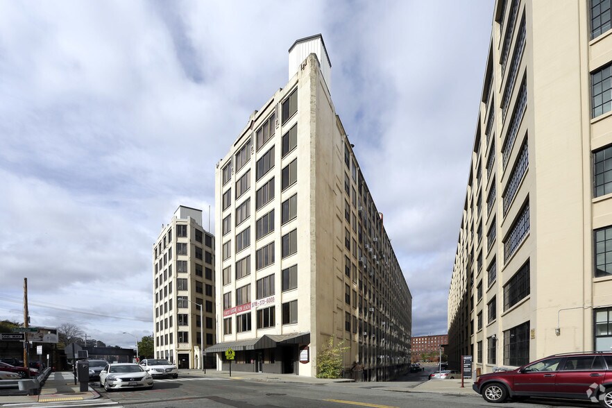 More Photos Of 143-147 Essex St, Haverhill Office For Lease